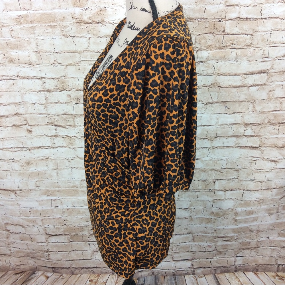 Nine West Cheetah Print Wrap Front Top Medium - Picture 3 of 7